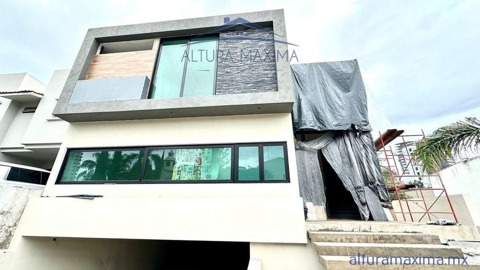 Lujosa Casa En Pre-Venta Puerta De Hierro Zapopan