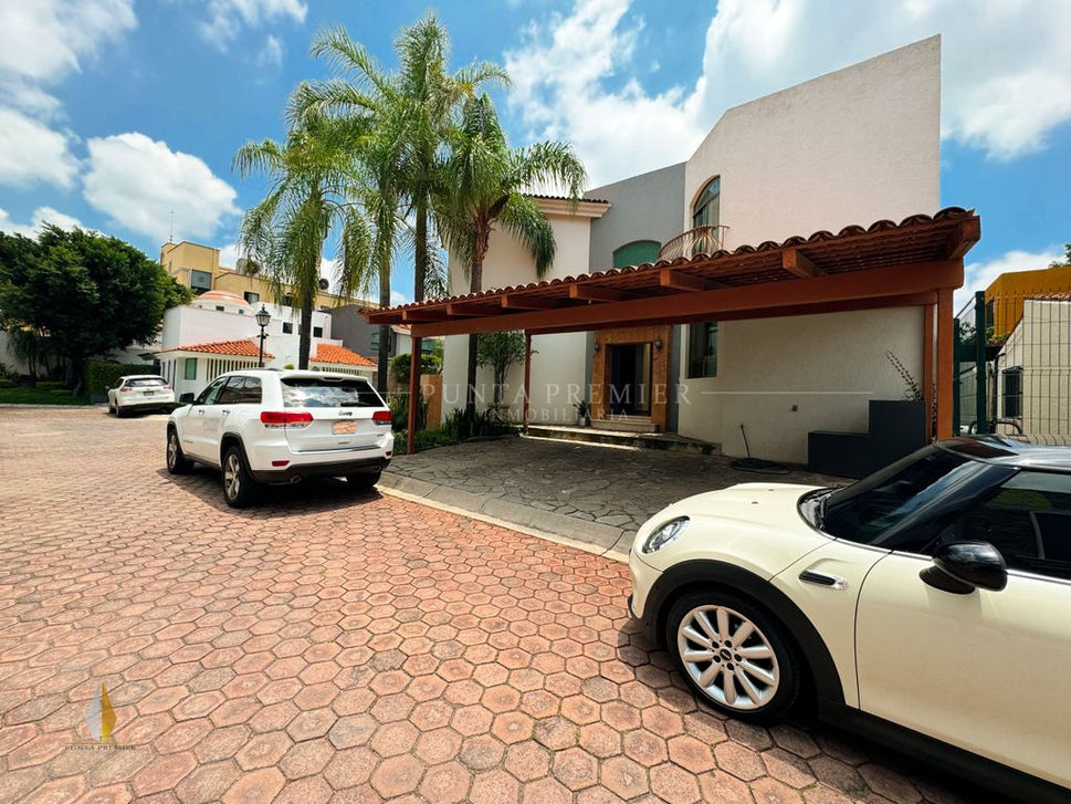 Casa En Renta En Coto De Lujo En Loma Blanca, Zapopan.