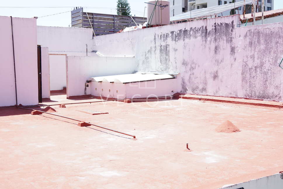 CASA CON OFICINAS EN RENTA EN EULOGIO PARRA, PROVIDENCIA, GUADALAJARA