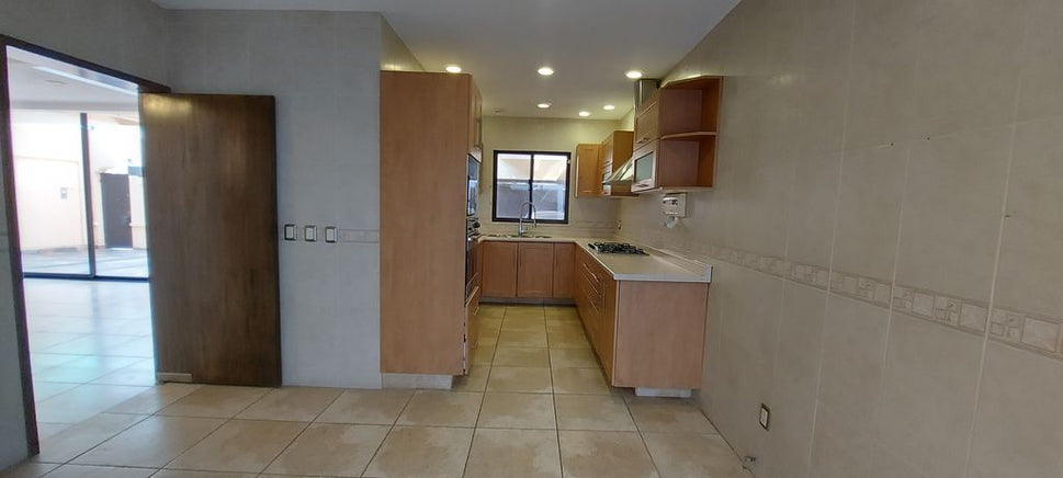 ¡EXCELENTE VENTA DE PROPIEDAD EN ZONA DE ALTA PLUSVALÍA!