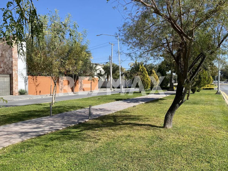 Av. Central, Torreon Jardin, Torreón, Coahuila